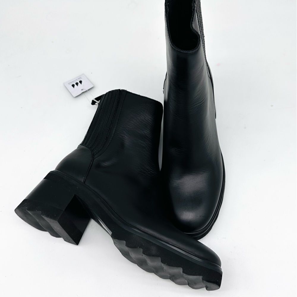 New ! Dolce Vita Martey H2O Waterproof Bootie - Picture 3 of 8